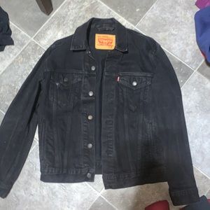 levis black jean jacket